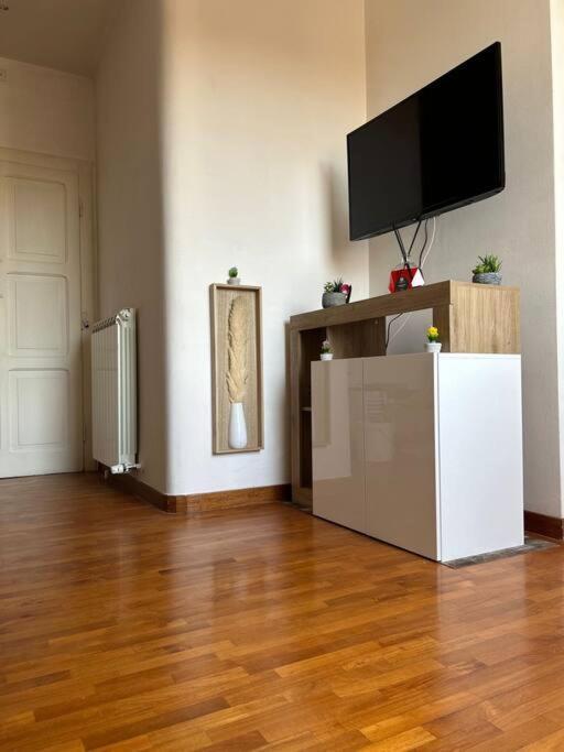 La Dimora Dell'Artista Apartment โบโลญญา ภายนอก รูปภาพ