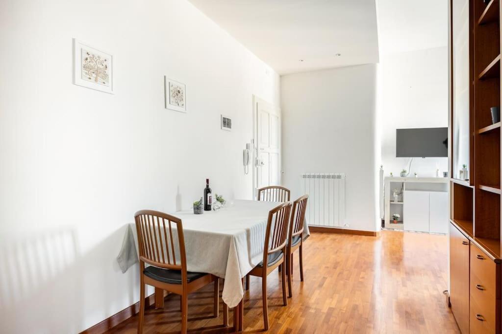 La Dimora Dell'Artista Apartment โบโลญญา ภายนอก รูปภาพ